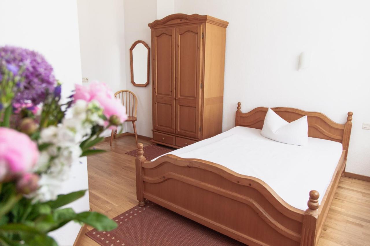 אייזנבאך Hotel Klostergarten מראה חיצוני תמונה